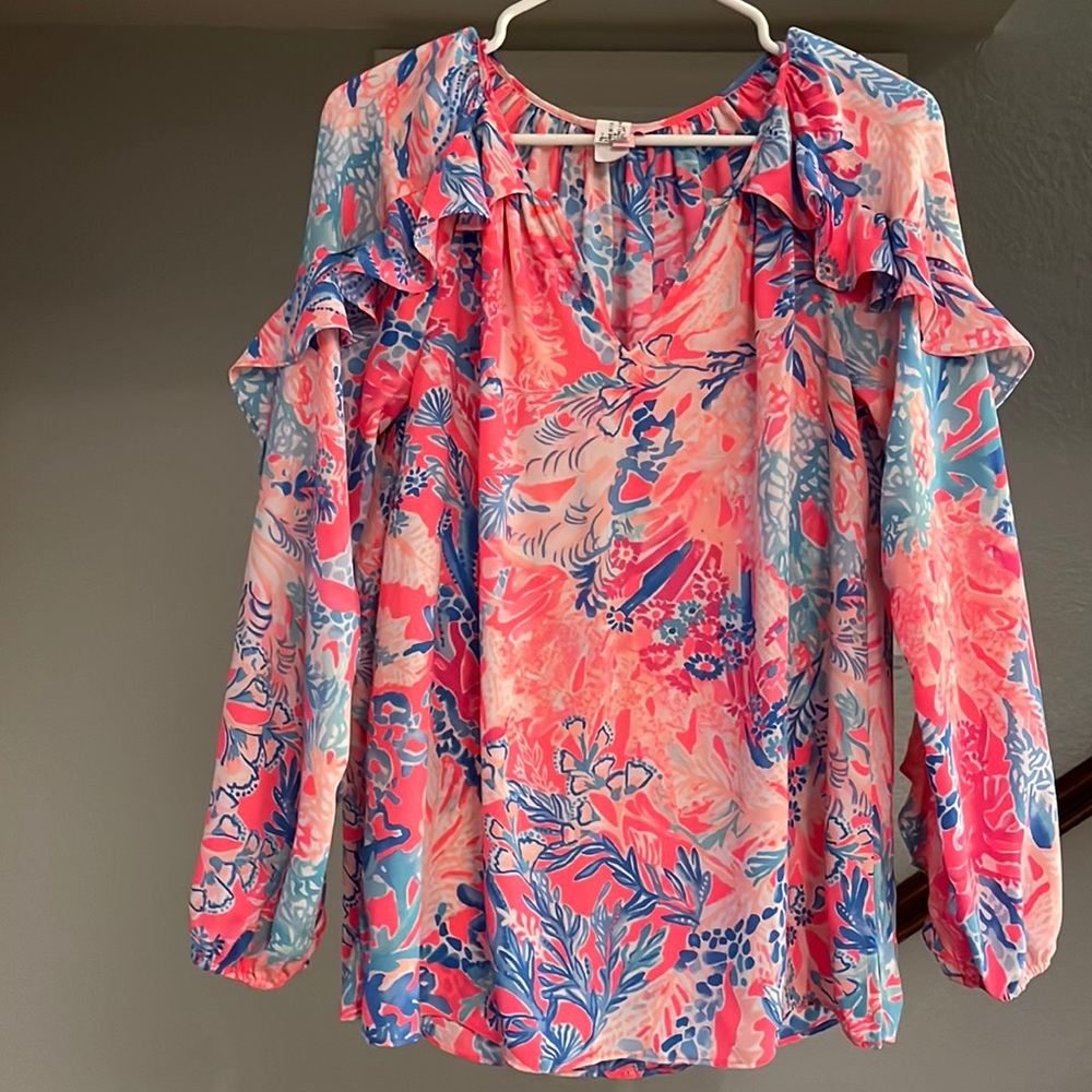 Like new! Lilly Pulitzer Silk Blouse